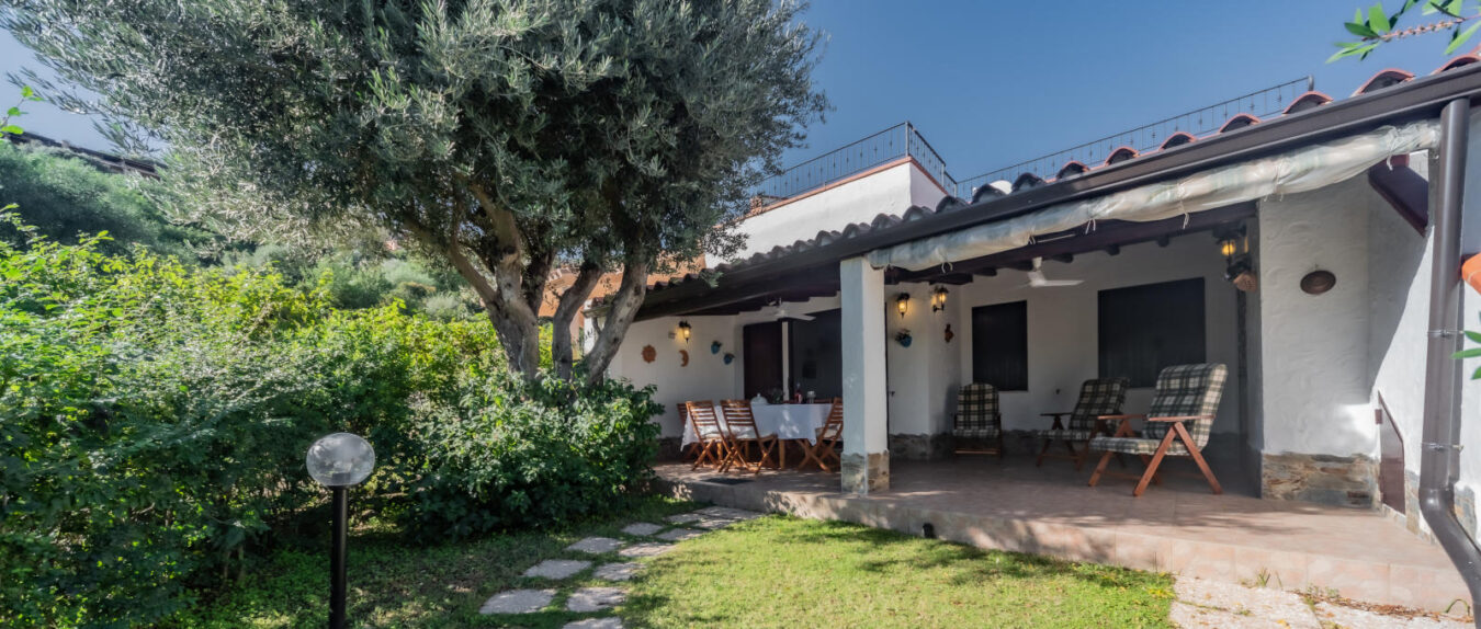 Appartamenti, Ville e Case vacanze a Costa Rei. Domus & Tour - Villa Nicola